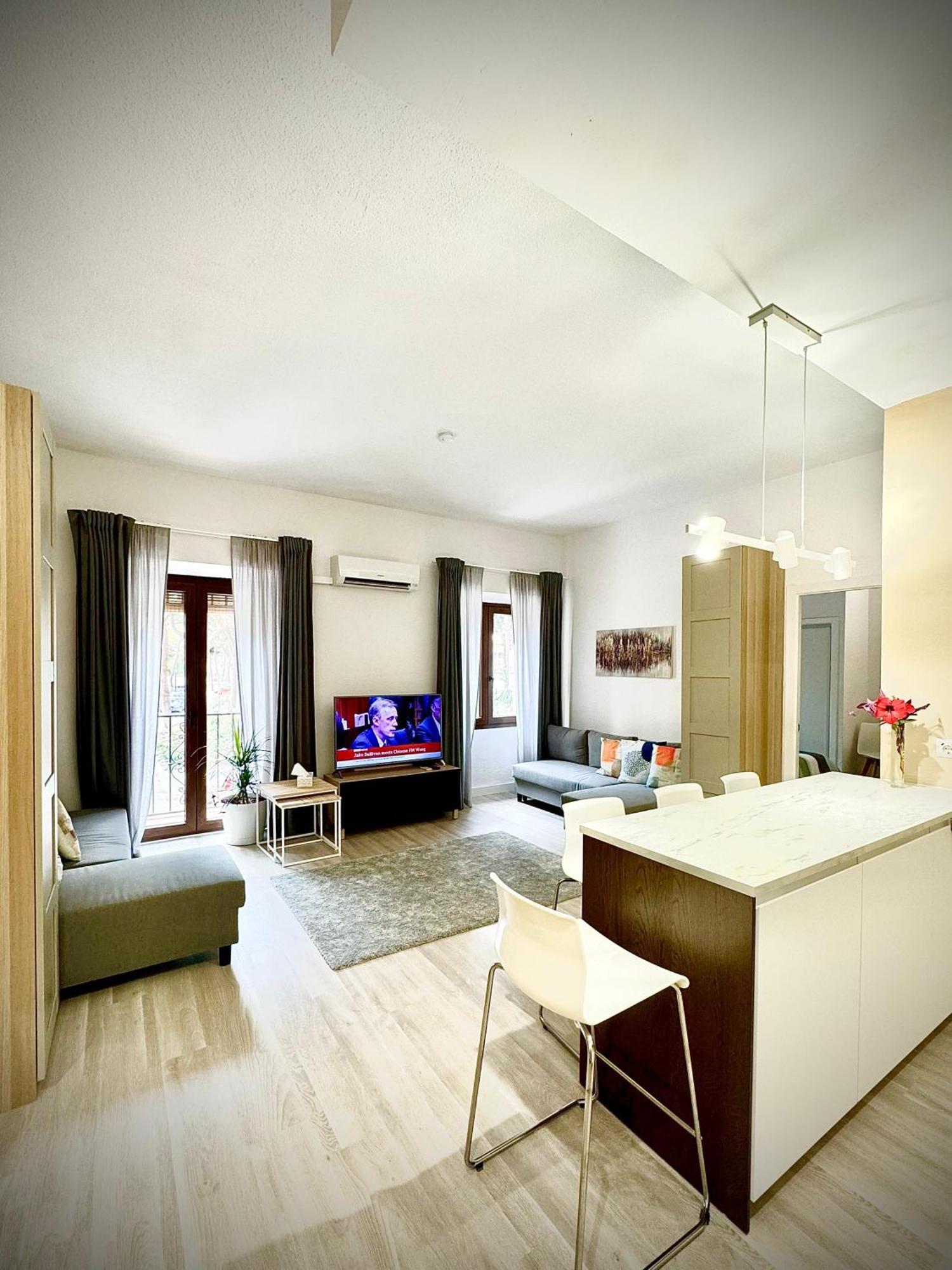 Home 120, Mansion Alhamar Sitio de Calahonda エクステリア 写真