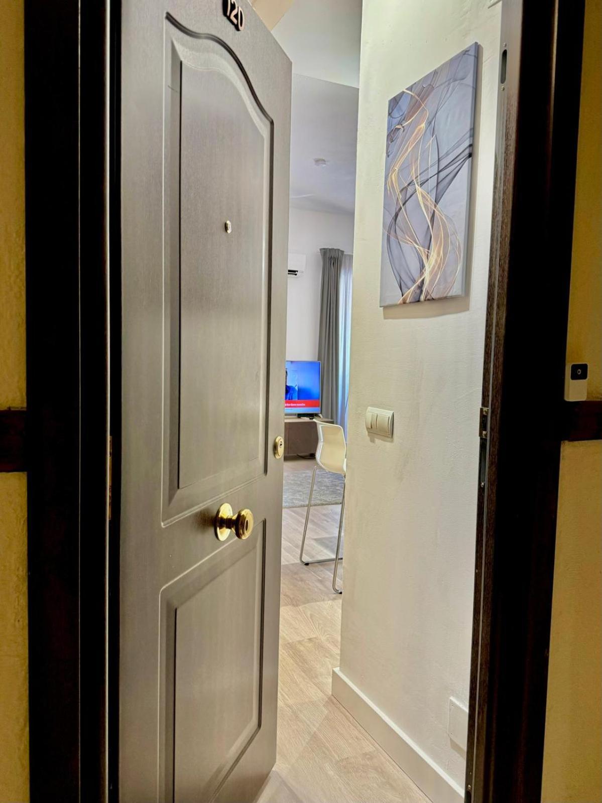 Home 120, Mansion Alhamar Sitio de Calahonda エクステリア 写真